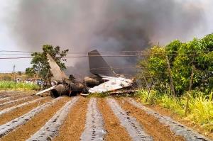 IAF’s Sukhoi fighter crashes in Nashik; pilot, co...
