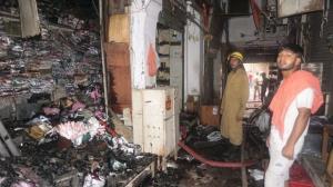 Over 50 shops gutted in Chandni Chowk fire, cooli...