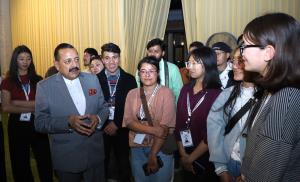 Dr Jitendra hosts students from Ladakh, exchanges...