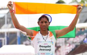 Deepthi Jeevanji wins Gold in Women