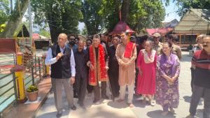 Dr. Karan Singh visits Mata Kheer Bhawani Shrine,...