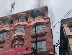 Fire breaks out at building in Silchar, student i...