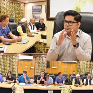 Commissioner SMC reviews AMRUT 2.0 Projects