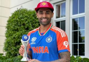 Indian Cricket Team members receive 