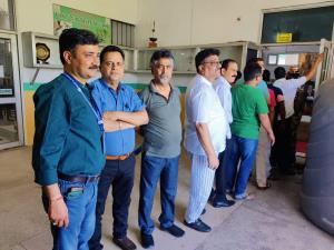 Away from native soil, Kashmiri Pandits vote in h...