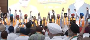 Sikh community members join BJP in Delhi