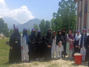 Cleanliness drive held at Srinagar Women
