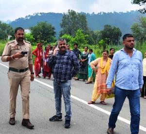 ARTO Rajouri issues 35 challans, seizes 8 vehicle...
