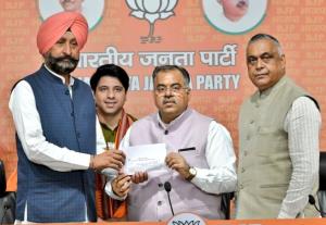 Former AAP Leader Jagbir Singh Brar Joins BJP Ami...
