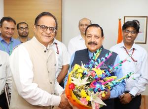 Dr Jitendra Singh assumes charge as Union Ministe...