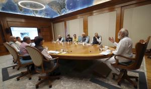 PM Modi chairs meeting to review preparedness for...