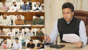 DC Srinagar reviews implementation of PMAY-Urban ...