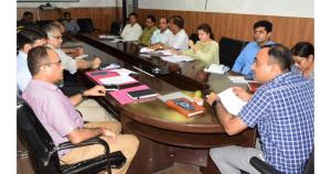 Div Com reviews progress of ongoing projects bein...